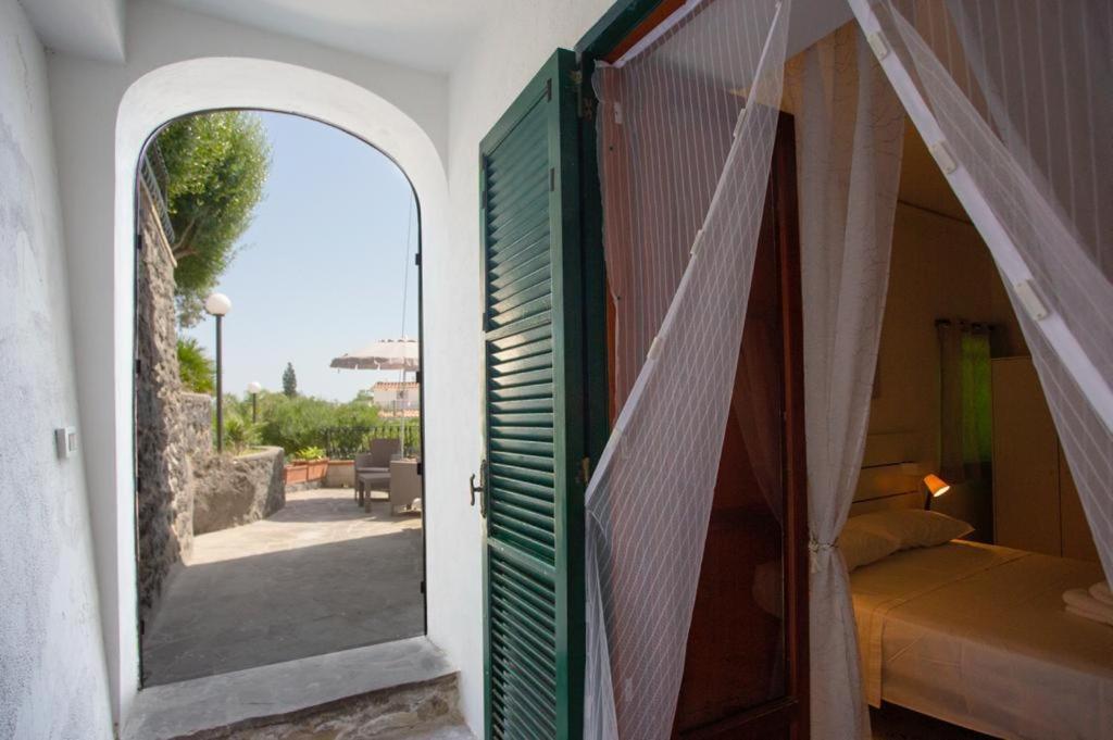 Villa Rosa Rooms Искья Экстерьер фото